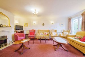 COMMUNAL LOUNGE- click for photo gallery